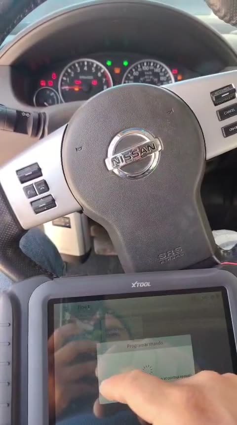 Video: Nissan smart key programming